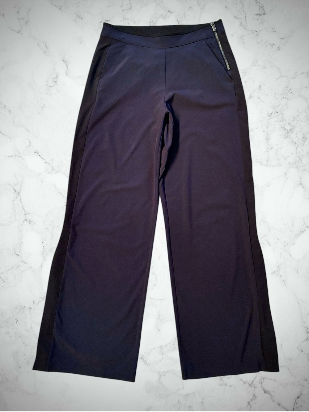 Athleta Gramercy Track Trousers Navy Black Size 2 Snap Side Gorpcore Sporty EUC